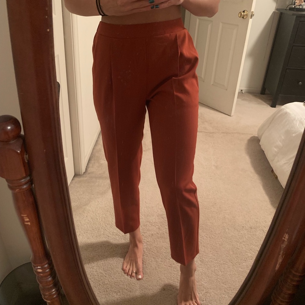 Pleated casual pant